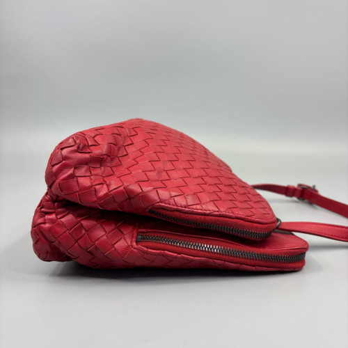 Bottega Veneta Shoulder Bag Calfskin Intrecciato Red