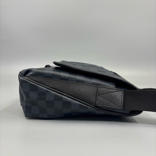 Louis Vuitton Messenger Damier Graphite Black