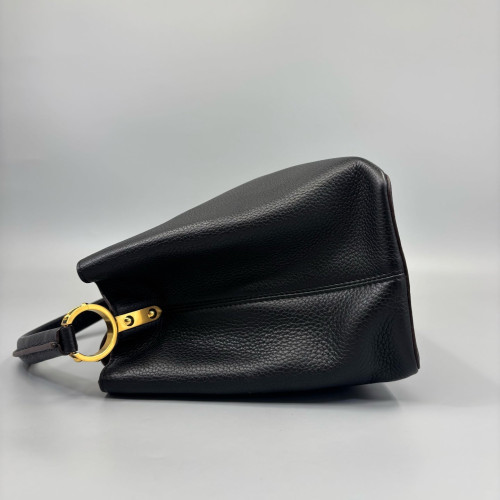 Louis Vuitton Capucines MM Calfskin Black