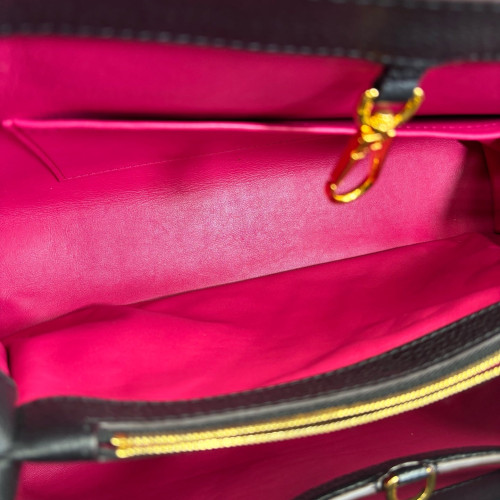 Louis Vuitton Capucines MM Calfskin Black