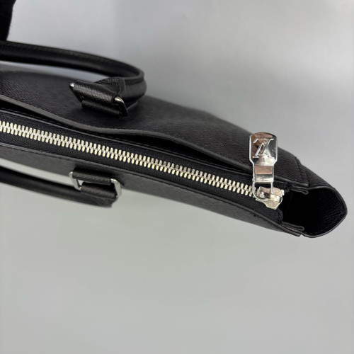 Louis Vuitton Briefcase Calfskin Black