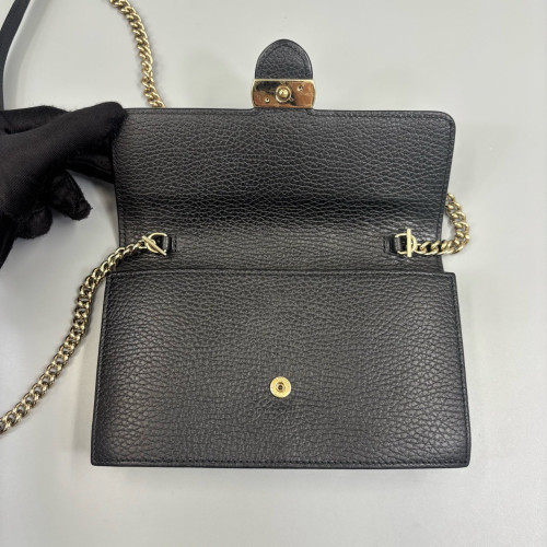 Gucci Interlocking G Chain Wallet Grained Calfskin Black