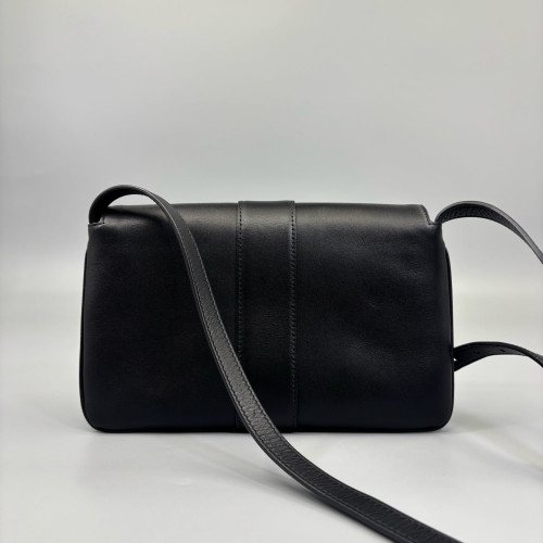 Gucci Small Arli Flap Shoulder Bag Calfskin Black