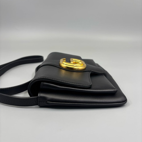 Gucci Small Arli Flap Shoulder Bag Calfskin Black