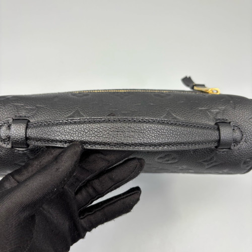 Louis Vuitton Pochette Metis Monogram Empreinte Black