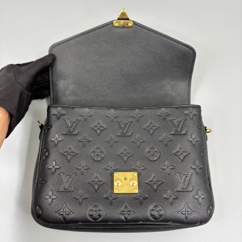 Louis Vuitton Pochette Metis Monogram Empreinte Black