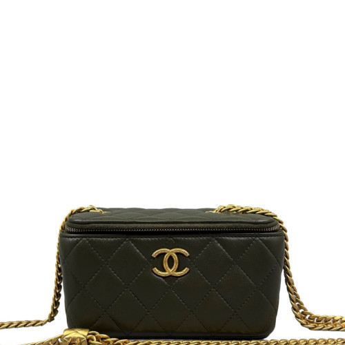 Chanel Quilted Small Vanity Case Calfskin Green