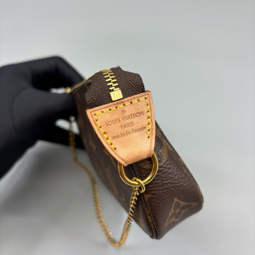 Louis Vuitton Mini Pochette Accessories Monogram Brown