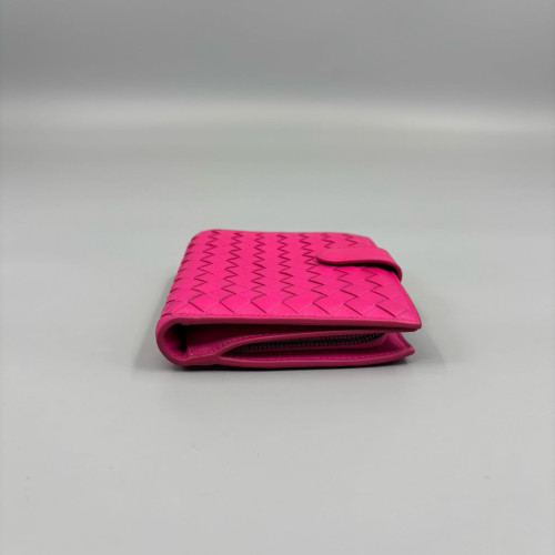 Bottega Veneta Compact Wallet Lambskin Intrecciato Nappa Magenta