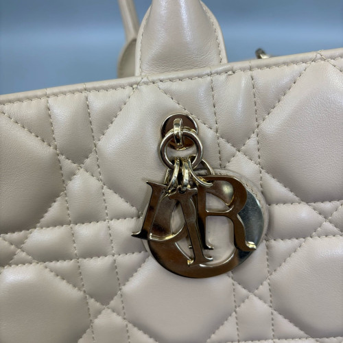 Dior Large Diorissimo Tote Calfskin Natural Tan