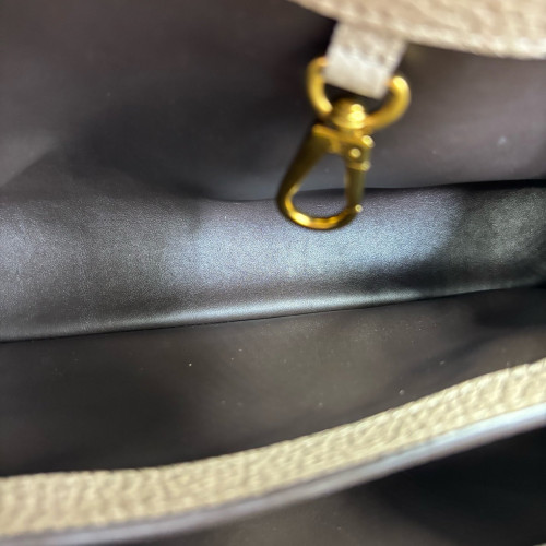 Louis Vuitton Capucines BB Grained Calfskin Grey