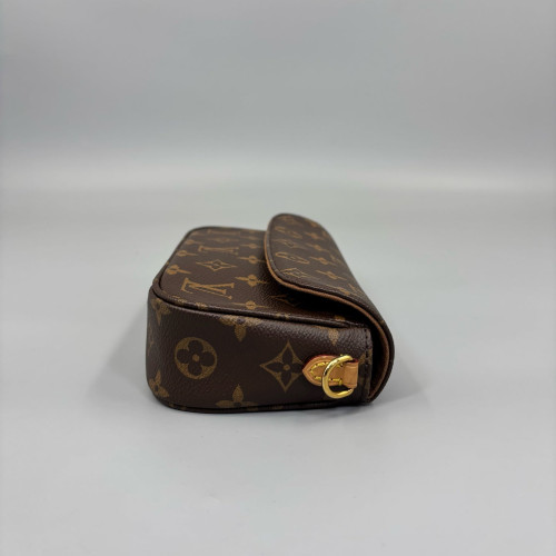Louis Vuitton Ivy Wallet On Chain Monogram Brown Louis Vuitton Ivy Wallet On Chain Monogram Brown