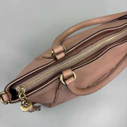 Gucci Small Soho Shoulder Bag Grained Calfskin Pink