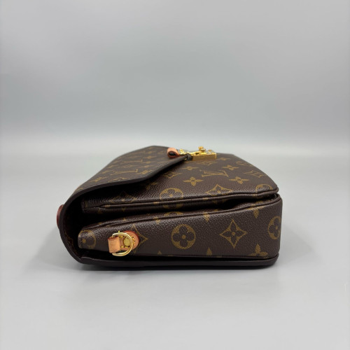 Louis Vuitton Pochette Metis Monogram Brown