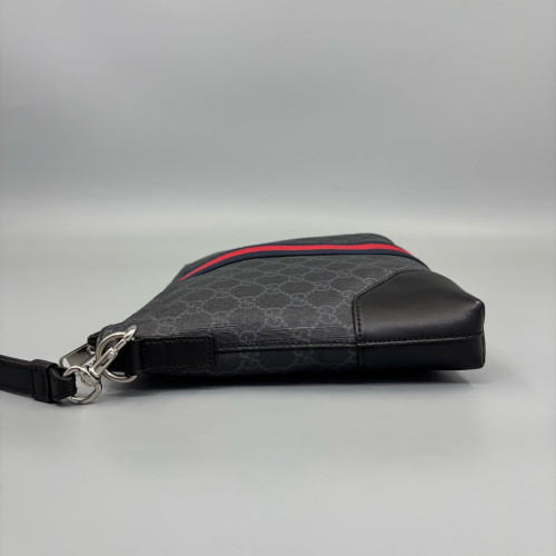 Gucci Web Clutch GG Supreme Monogram Black Red