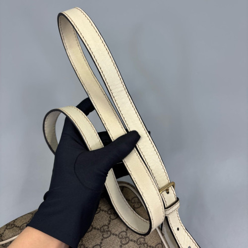 Gucci Messenger GG Supreme Monogram Brown Beige