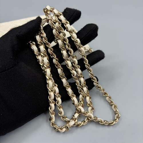 Chanel Quilted Wallet On Chain Calfskin White Chanel Quilted Wallet On Chain Calfskin White