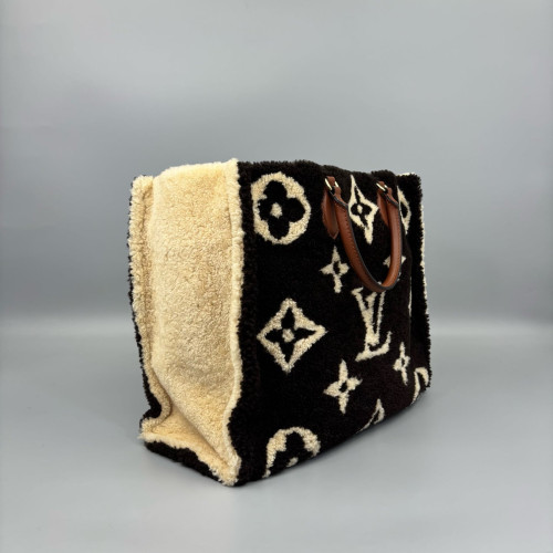 Louis Vuitton Onthego GM Monogram Giant Teddy Black White Brown