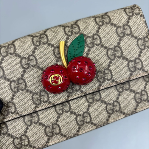 Gucci Mini Cherry Chain Wallet GG Supreme Monogram Beige Brown