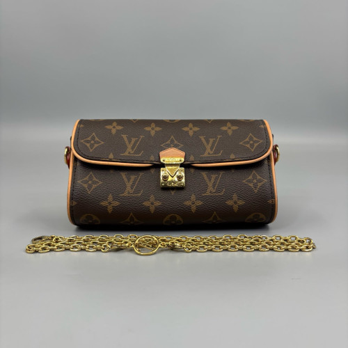 Louis Vuitton Pochette Camille Monogram Brown