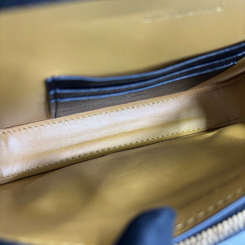 Burberry Wallet On Chain WOC Calfskin Black