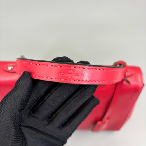 Louis Vuitton Cluny Bb Epi Red