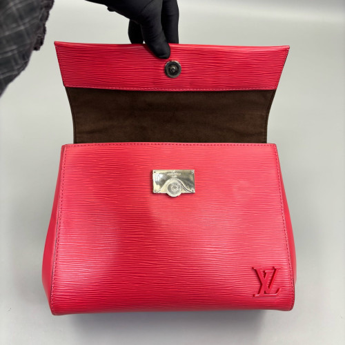 Louis Vuitton Cluny Bb Epi Red