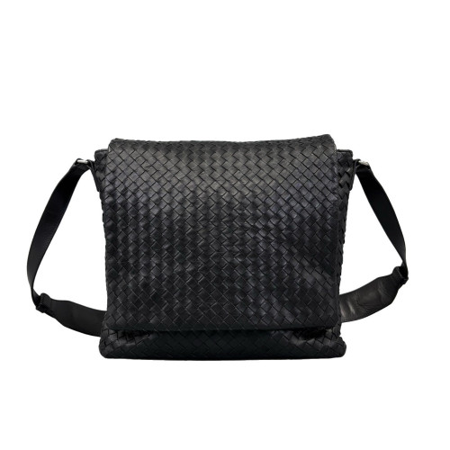 Bottega Veneta Messenger Calfskin Intrecciato Black