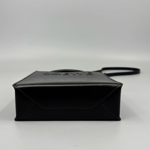 Loewe Sac Plat Calfskin Black
