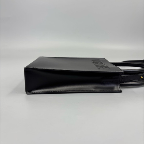 Loewe Sac Plat Calfskin Black