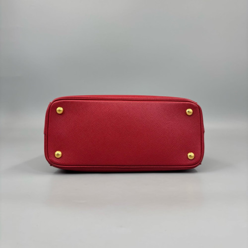 Prada Small Galleria Double Zip Tote Saffiano Calfskin Red Prada Small Galleria Double Zip Tote Saffiano Calfskin Red