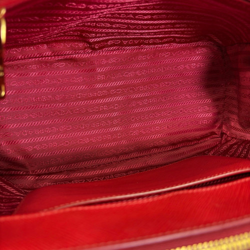 Prada Small Galleria Double Zip Tote Saffiano Calfskin Red Prada Small Galleria Double Zip Tote Saffiano Calfskin Red