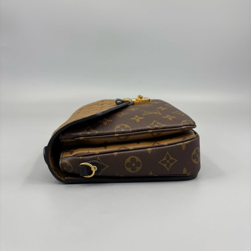 Louis Vuitton Pochette Metis Monogram Brown