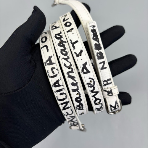 Balenciaga Hourglass Xs Calfskin White Black Balenciaga Hourglass Xs Calfskin White Black