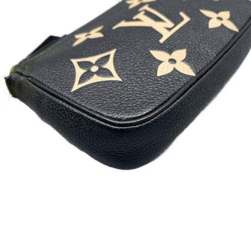 Louis Vuitton Mini Pochette Accessories Empreinte Monogram Giant Black White
