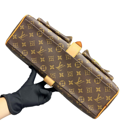 Louis Vuitton Manhattan GM Monogram Brown