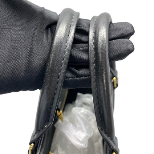 Louis Vuitton Onthego PM Empreinte Monogram Giant Black Louis Vuitton Onthego PM Empreinte Monogram Giant Black