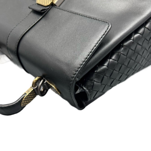 Bottega Veneta Medium Piazza Bag Nappa Black