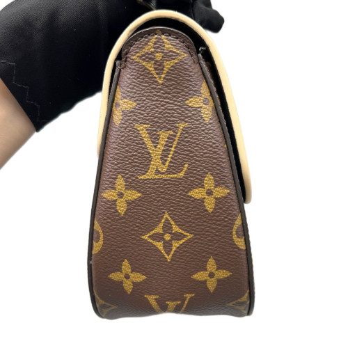 Louis Vuitton Chain It PM Monogram Brown Black