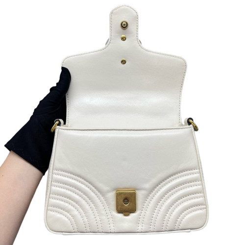 Gucci Chevron Mini GG Marmont Top Handle Shoulder Bag Calfskin White Gucci Chevron Mini GG Marmont Top Handle Shoulder Bag Calfskin White