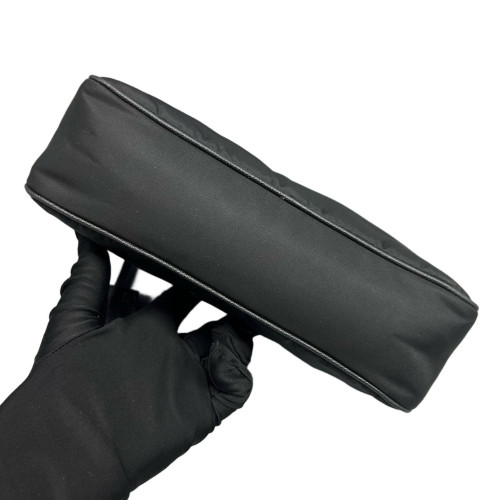 Prada Re-Edition 2005 Shoulder Bag Nylon Vela Black