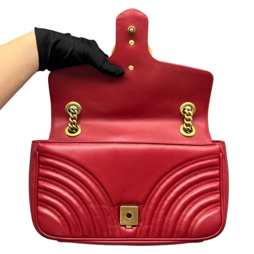 Gucci Chevron Small GG Marmont Calfskin Red Gucci Chevron Small GG Marmont Calfskin Red