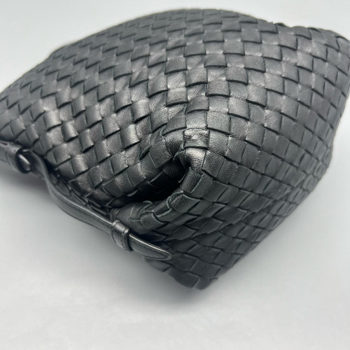Bottega Veneta Shoulder Bag Calfskin Intrecciato Black