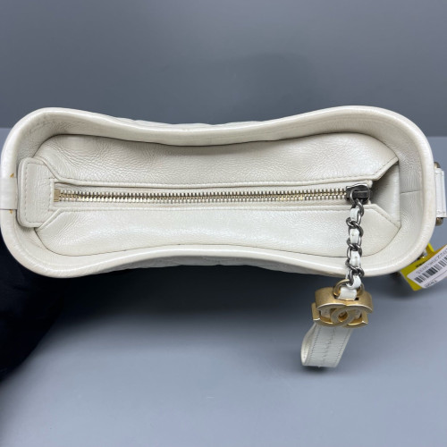 Chanel Quilted Chevron Quilted Small Gabrielle Hobo Calfskin White