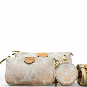 Louis Vuitton Multi Pochette Accessories Empreinte Monogram Giant White Saffron