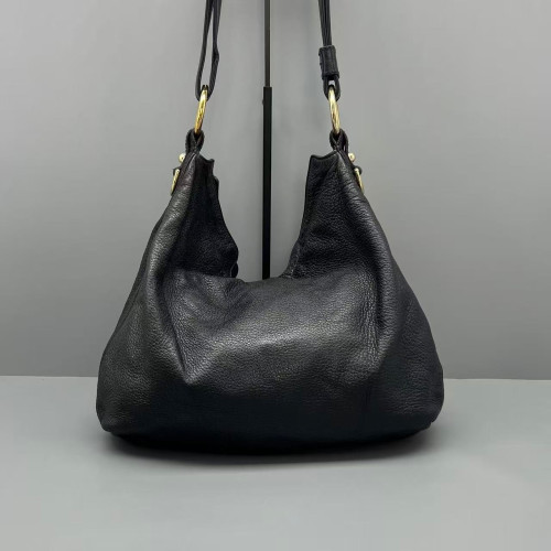 Gucci Hobo Grained Calfskin Black