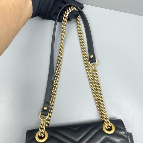 Gucci Chevron Mini GG Marmont Calfskin Black Gucci Chevron Mini GG Marmont Calfskin Black