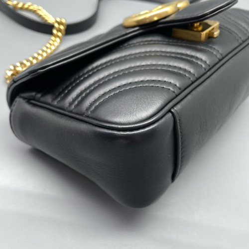 Gucci Chevron Mini GG Marmont Calfskin Black Gucci Chevron Mini GG Marmont Calfskin Black