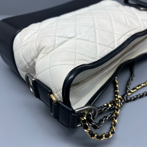 Chanel Quilted Medium Gabrielle Hobo Calfskin White Black