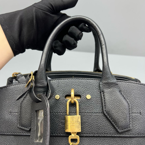 Louis Vuitton City Steamer PM Calfskin Black Louis Vuitton City Steamer PM Calfskin Black